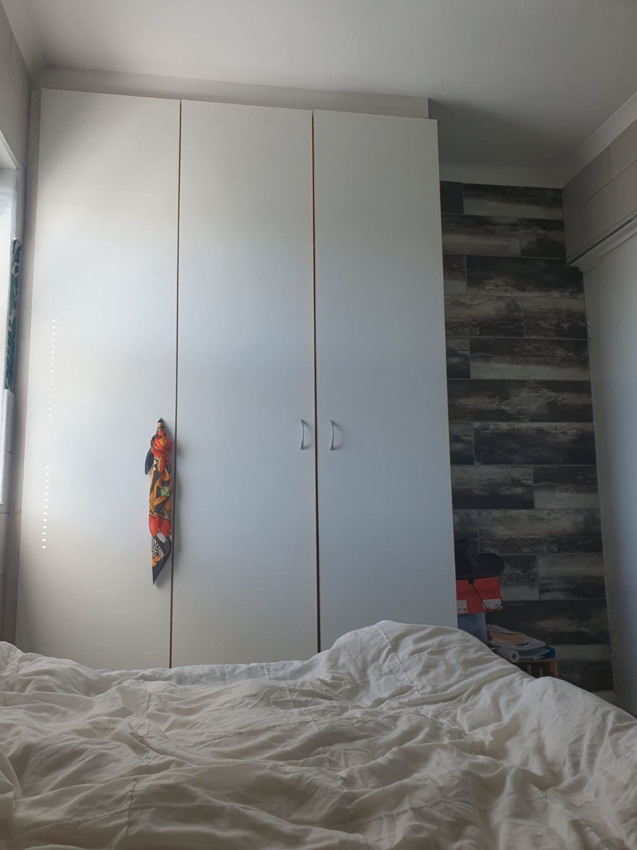 2 Bedroom Property for Sale in Maitland Western Cape